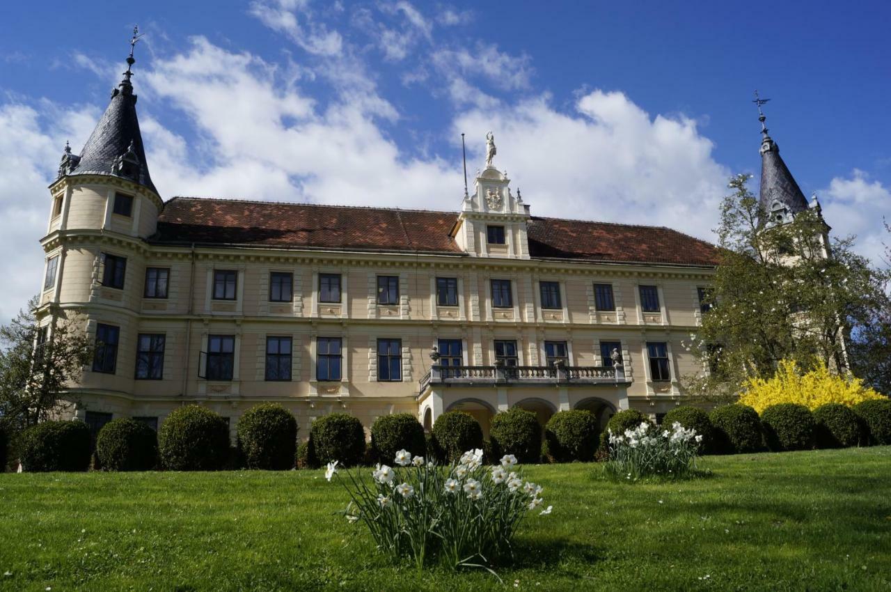 Schloss Puchberg Wels Exterior foto